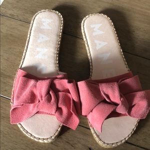 ManebI pink suede bow sandals